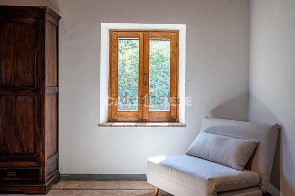 casa indipendente in vendita a Bagnoregio in zona Vetriolo