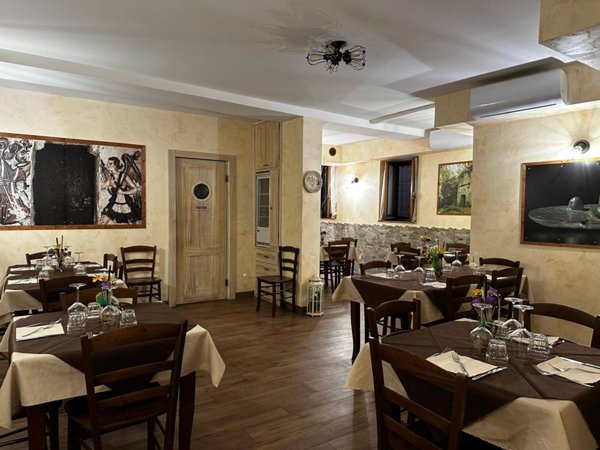 negozio in vendita a Barbarano Romano