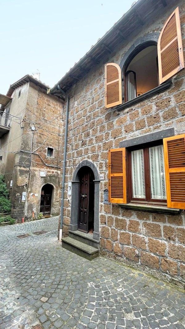 appartamento in vendita a Barbarano Romano