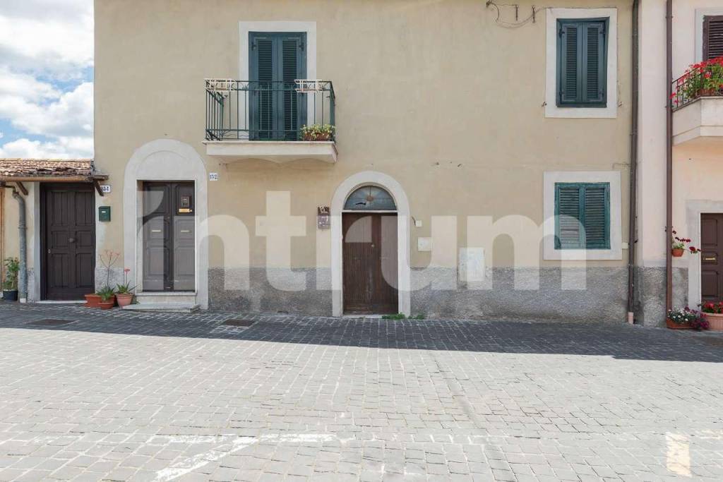appartamento in vendita a Bassano Romano