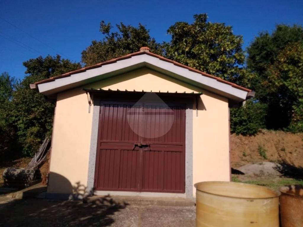 casa indipendente in vendita a Bassano Romano