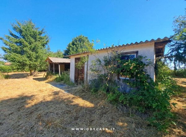 casa indipendente in vendita a Bassano Romano