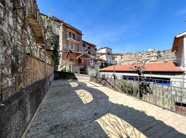 appartamento in vendita a Bassano Romano