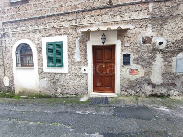 appartamento in vendita a Bassano Romano