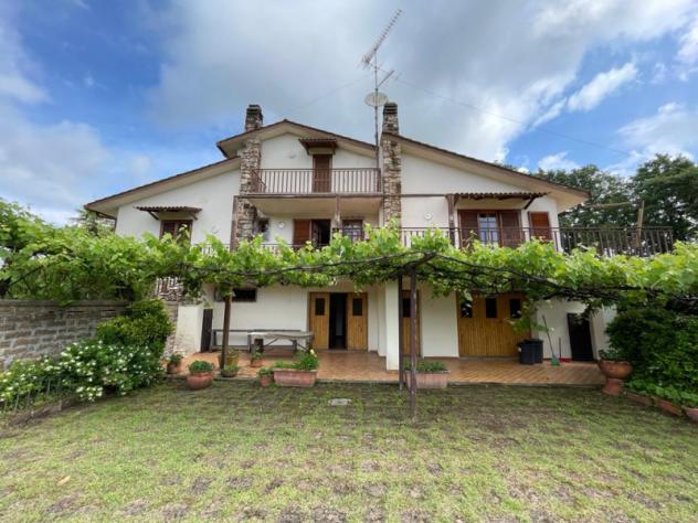 casa indipendente in vendita a Bassano Romano