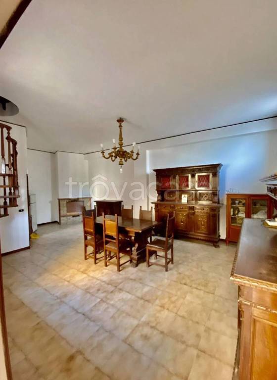 casa indipendente in vendita a Bassano Romano