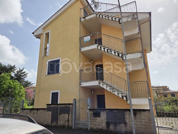 appartamento in vendita a Bassano Romano