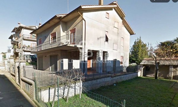 casa indipendente in vendita a Bassano Romano