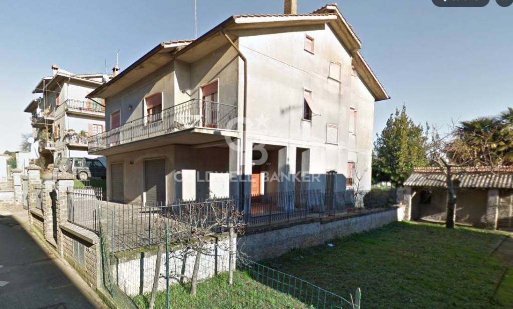casa indipendente in vendita a Bassano Romano