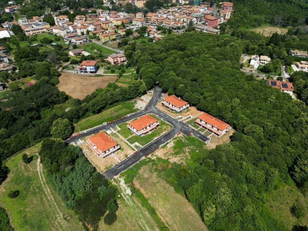 casa indipendente in vendita a Bassano Romano