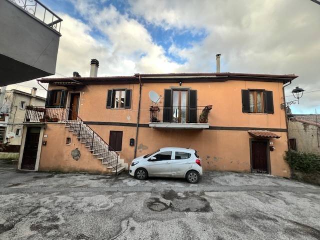 appartamento in vendita a Bassano Romano