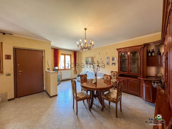 casa indipendente in vendita a Bassano Romano