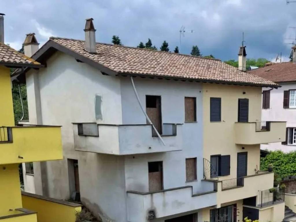 casa indipendente in vendita a Bassano Romano