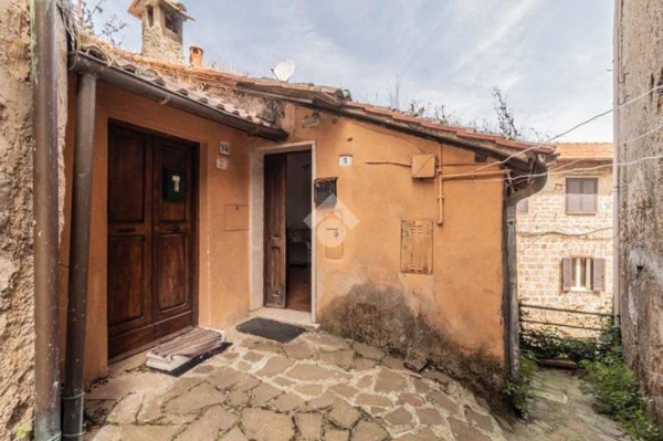 appartamento in vendita a Bassano Romano