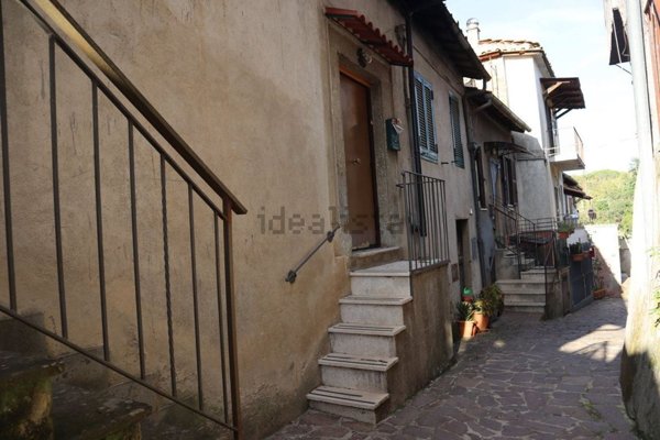 appartamento in vendita a Bassano Romano