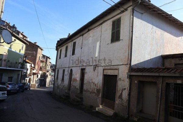 appartamento in vendita a Bassano Romano