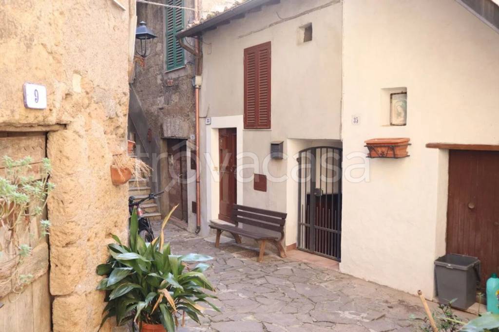 appartamento in vendita a Bassano Romano