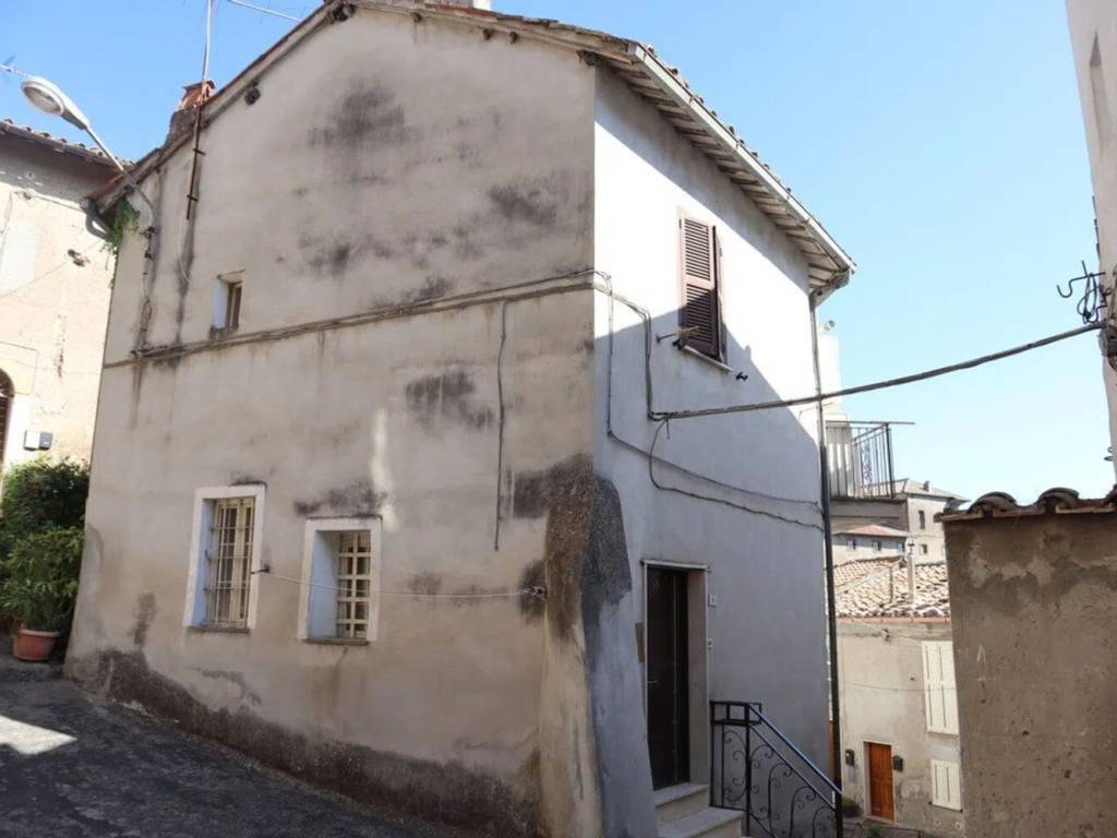 appartamento in vendita a Bassano Romano