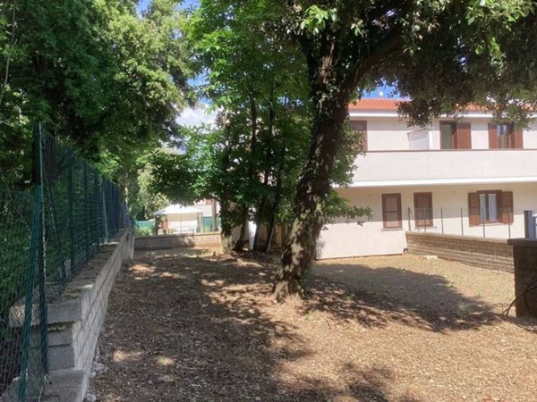 casa indipendente in vendita a Bassano Romano