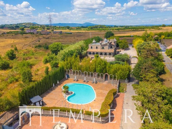 casa indipendente in vendita a Bassano Romano