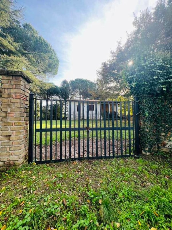 casa indipendente in vendita a Bassano Romano