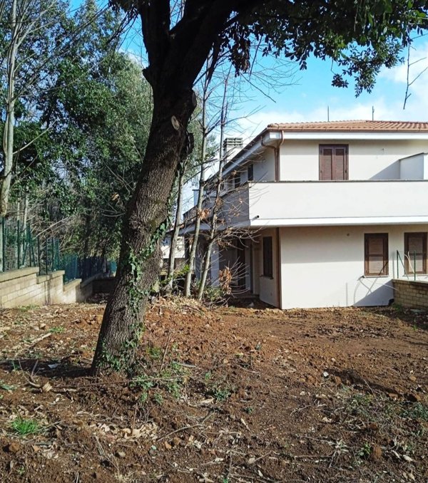 appartamento in vendita a Bassano Romano