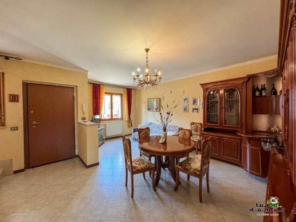 casa indipendente in vendita a Bassano Romano