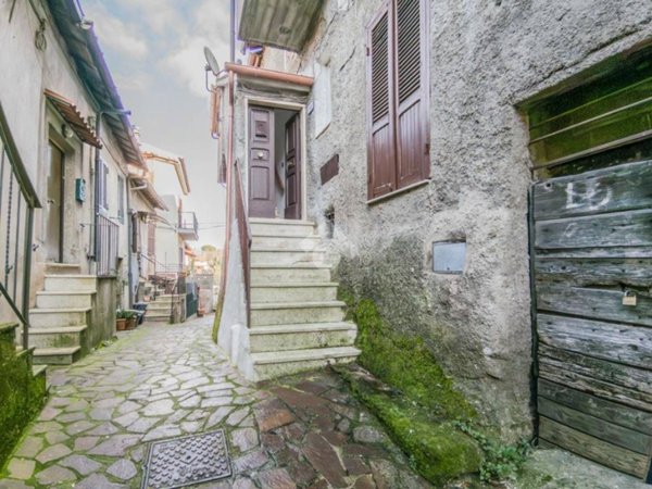 appartamento in vendita a Bassano Romano