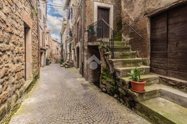 appartamento in vendita a Bassano Romano