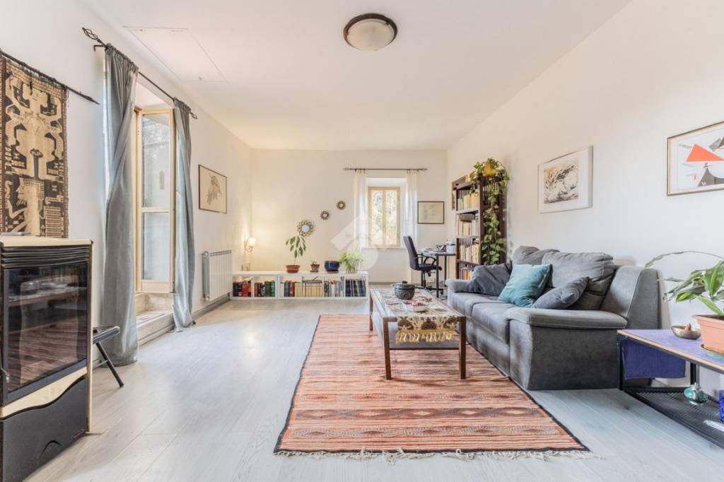 appartamento in vendita a Bassano Romano