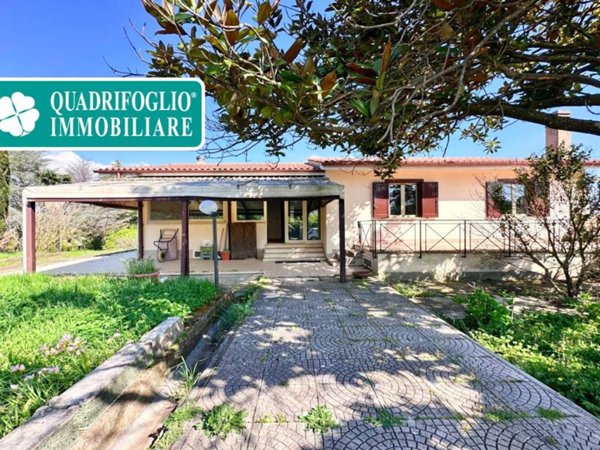 casa indipendente in vendita a Bassano Romano