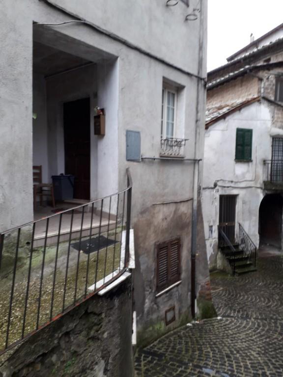 casa indipendente in vendita a Bassano Romano