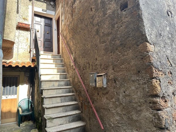 appartamento in vendita a Bassano Romano