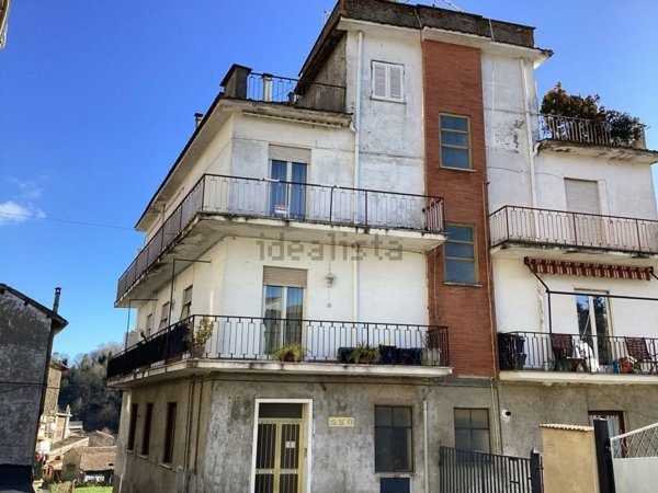 appartamento in vendita a Bassano Romano