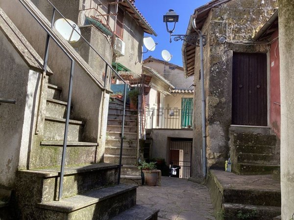 appartamento in vendita a Bassano Romano