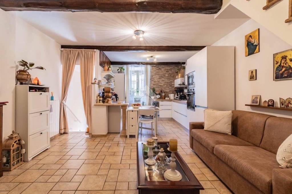 appartamento in vendita a Bassano Romano