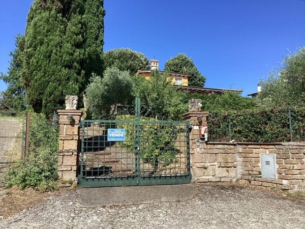 casa indipendente in vendita a Bassano Romano