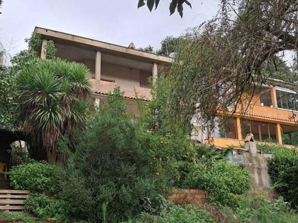 casa indipendente in vendita a Bassano Romano