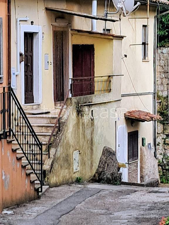 appartamento in vendita a Bassano Romano