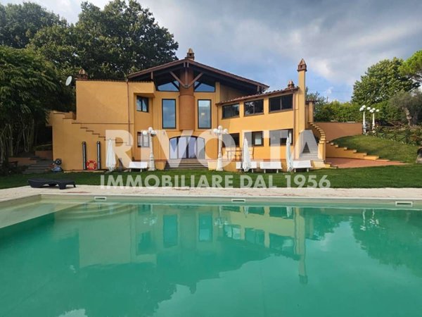casa indipendente in vendita a Bassano Romano
