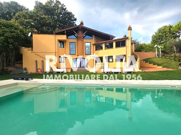casa indipendente in vendita a Bassano Romano