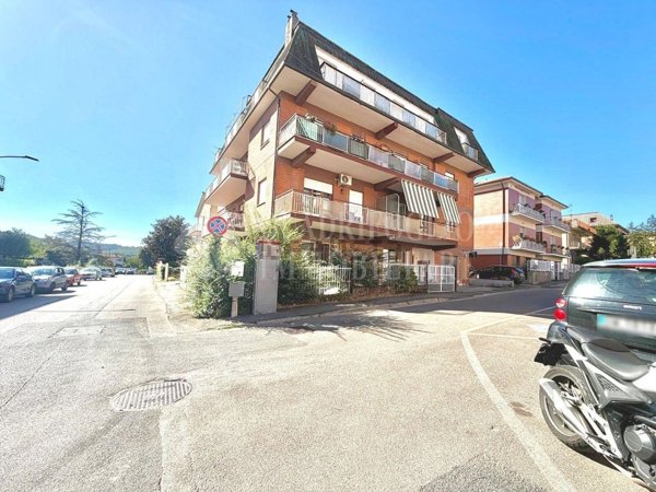 appartamento in vendita a Bassano Romano