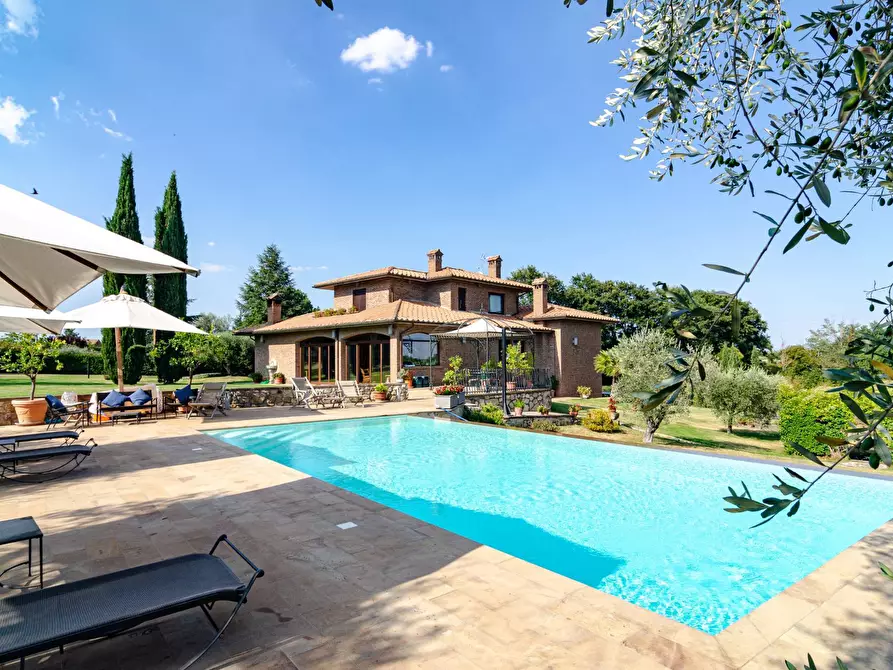 casa indipendente in vendita a Bassano in Teverina