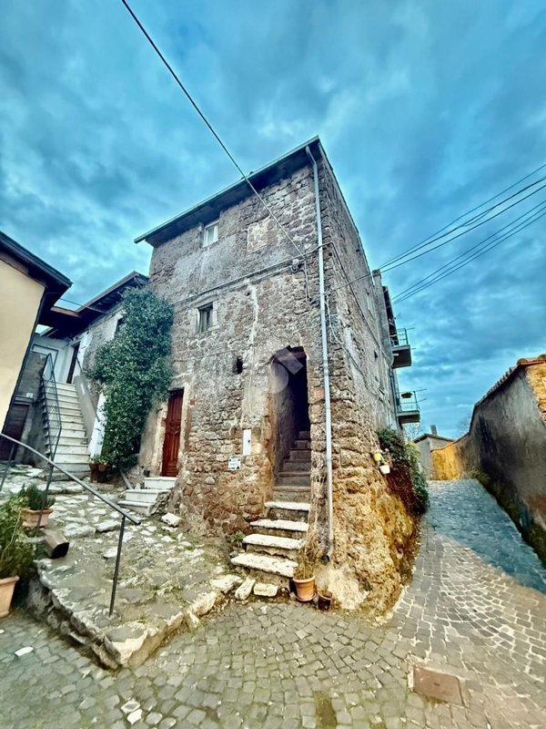 appartamento in vendita a Bassano in Teverina