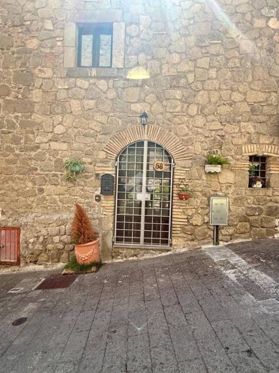 appartamento in vendita a Bassano in Teverina