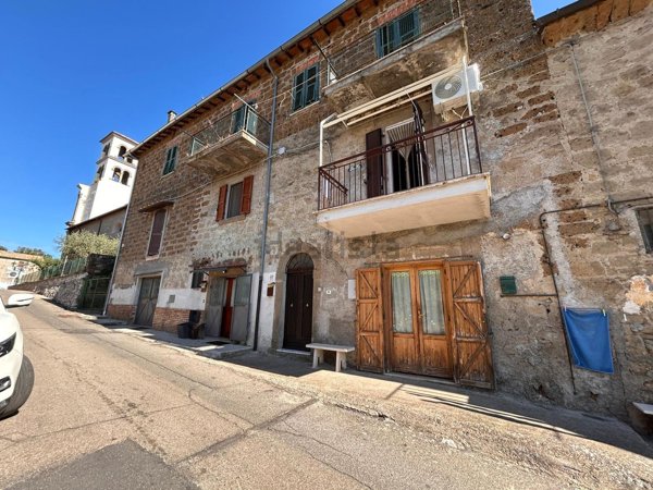 appartamento in vendita a Bassano in Teverina