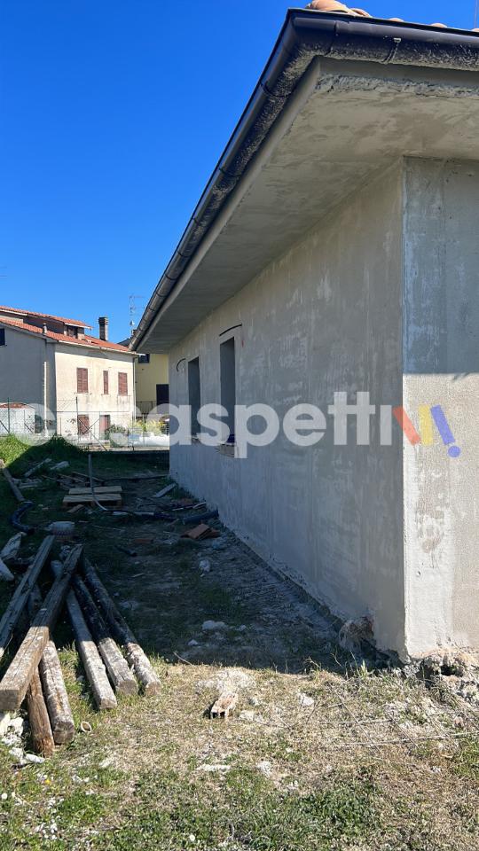 casa indipendente in vendita a Bassano in Teverina
