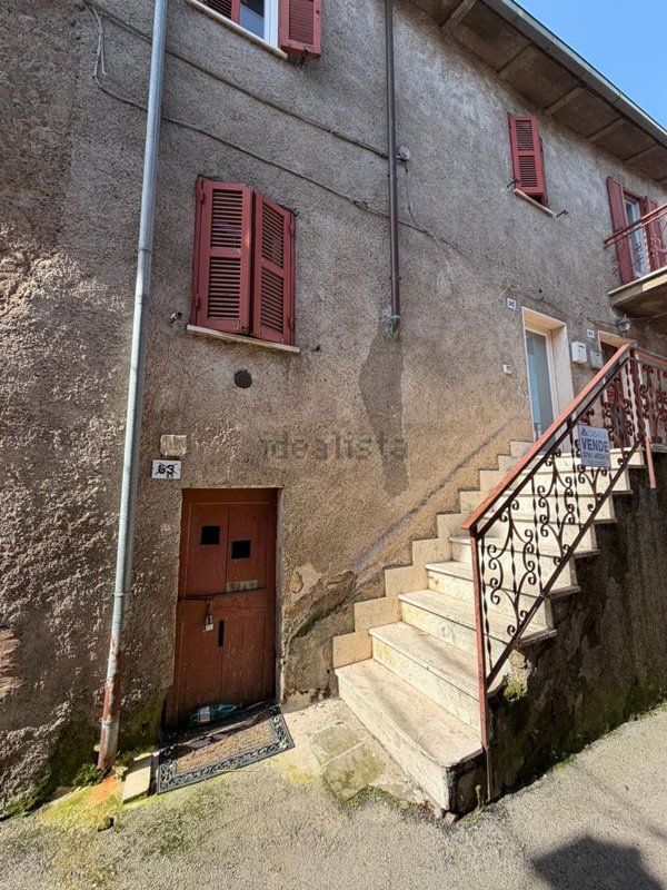 appartamento in vendita a Bassano in Teverina