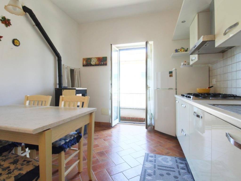 appartamento in vendita a Blera in zona Civitella Cesi