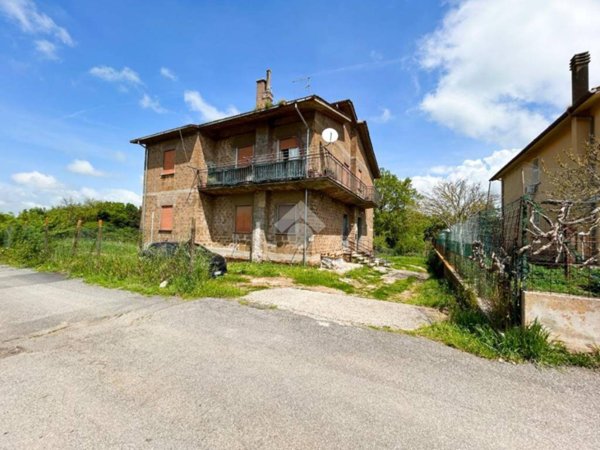 appartamento in vendita a Blera in zona Civitella Cesi
